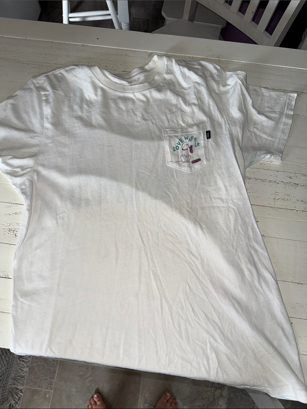 Vans White Mens Pocket T-Shirt with Cute Love Waffle Graphic like new